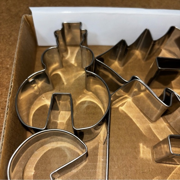 Mulberry 3D Cookie Cutters Stand Up Holiday Shape 8pc Sleigh Snowman Deer Tree - Picture 3 of 10